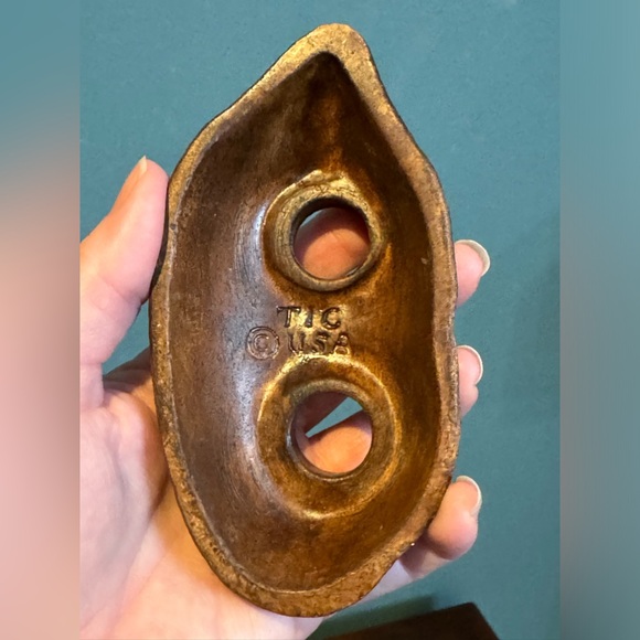 Vintage Treasure Craft Tiki Idols Hawaii Salt & Pepper Shakers with Cork Decor - Picture 8 of 10